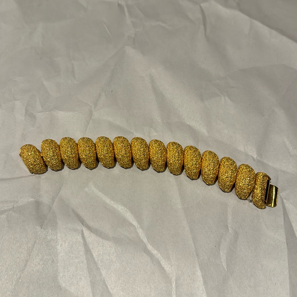 Vintage chunky gold dome bracelet
